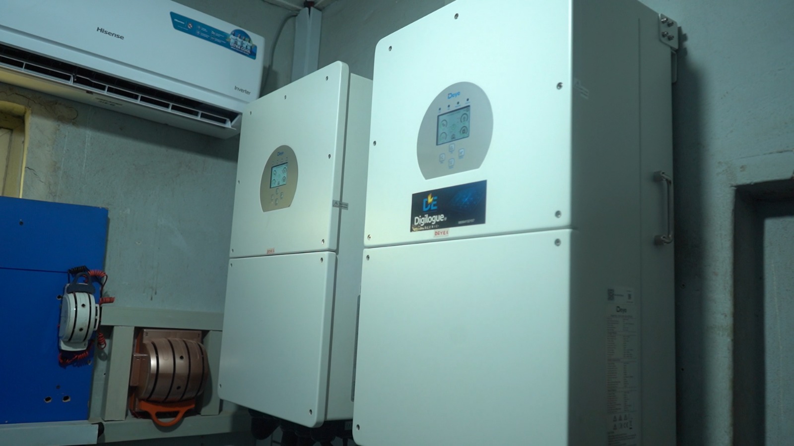 Off-grid solar power plant at rural health centre — view 3